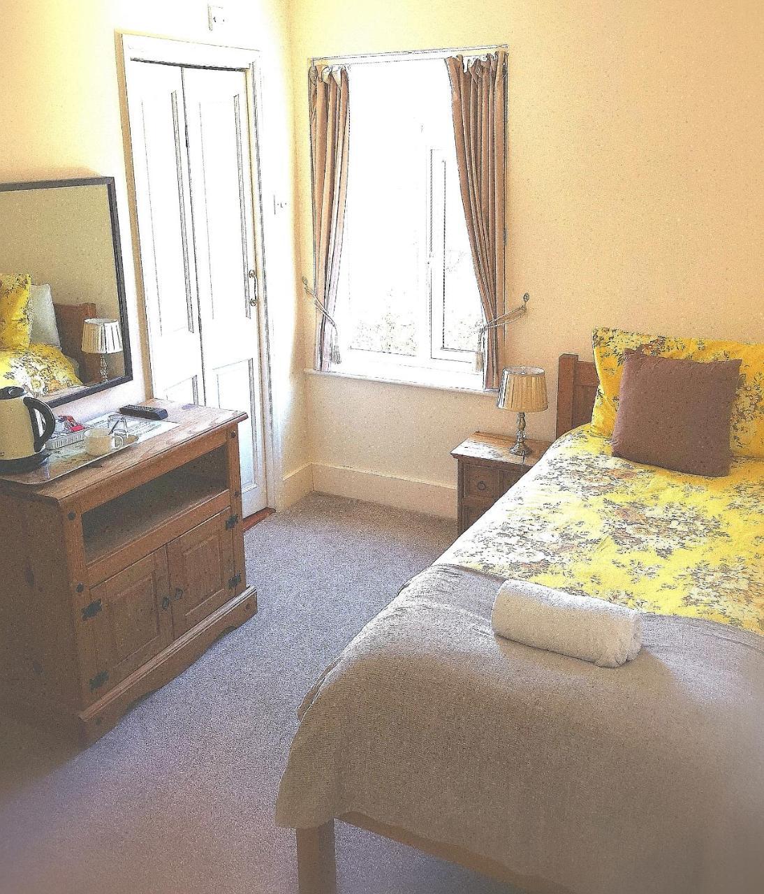 The White Lodge Southsea พอร์ตสมัธ ห้อง รูปภาพ